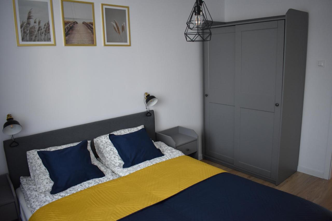 Apartament W Centrum Przy Parku Na Wyspie Piła Exterior foto